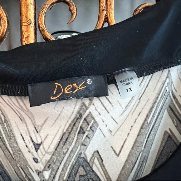 Dex Ladies Dress - Picture 4 of 4